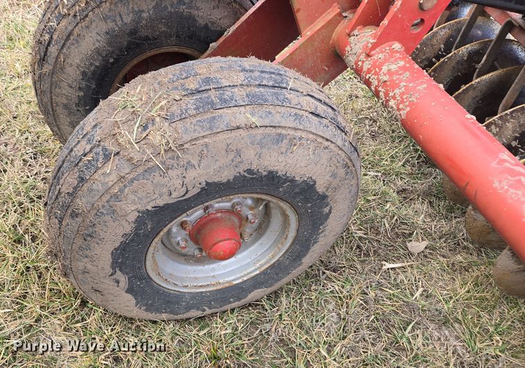 image for item EQ6705 Case IH  3950  tandem disk