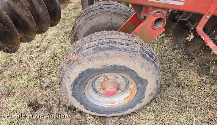 image for item EQ6705 Case IH  3950  tandem disk