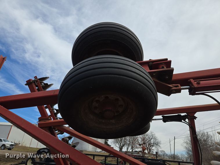 image for item EQ6705 Case IH  3950  tandem disk