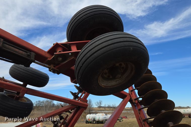 image for item EQ6705 Case IH  3950  tandem disk