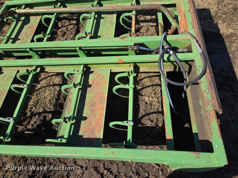 image for item EQ6708 Skid steer bale accumulator grapple