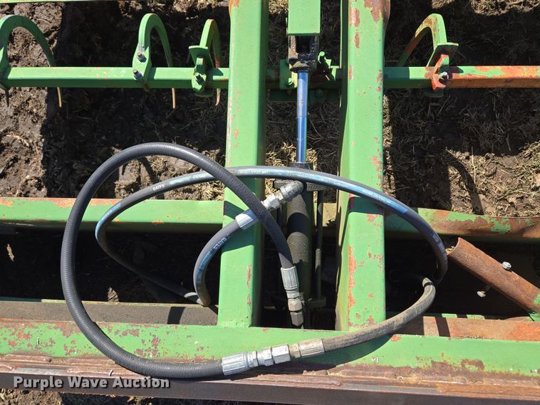 image for item EQ6708 Skid steer bale accumulator grapple