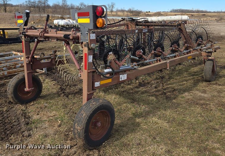 image for item EQ6710 M&W DF-12 hay rake