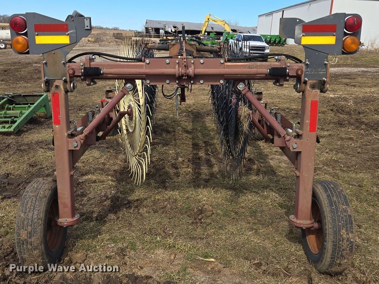 image for item EQ6710 M&W DF-12 hay rake