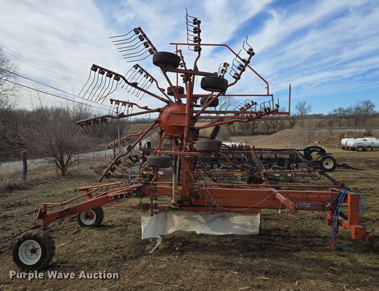 image for item EQ6711 1994 Kuhn  GA7301 rotary hay rake