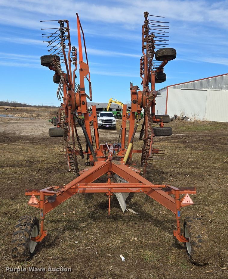 image for item EQ6711 1994 Kuhn  GA7301 rotary hay rake