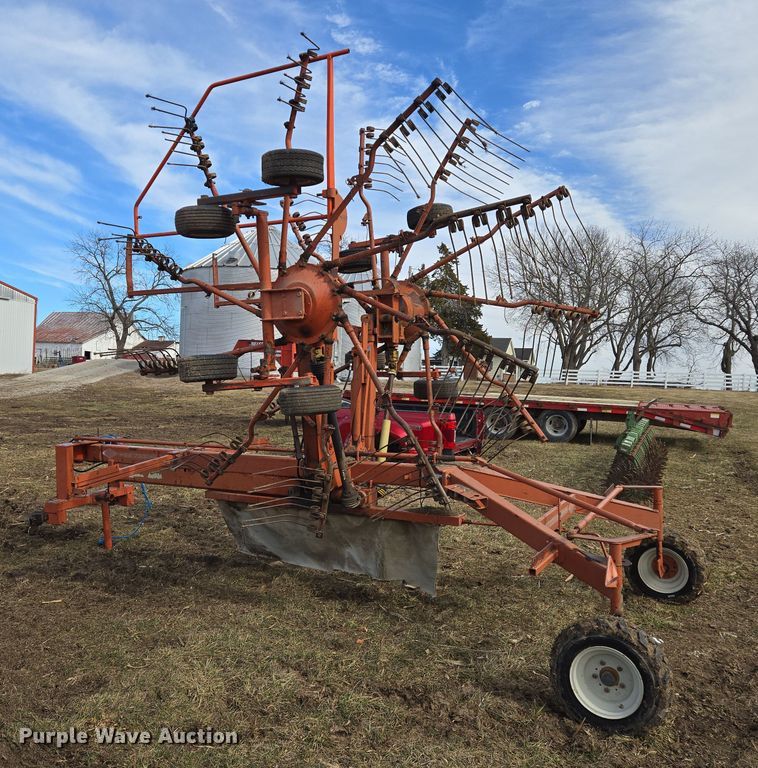image for item EQ6711 1994 Kuhn  GA7301 rotary hay rake