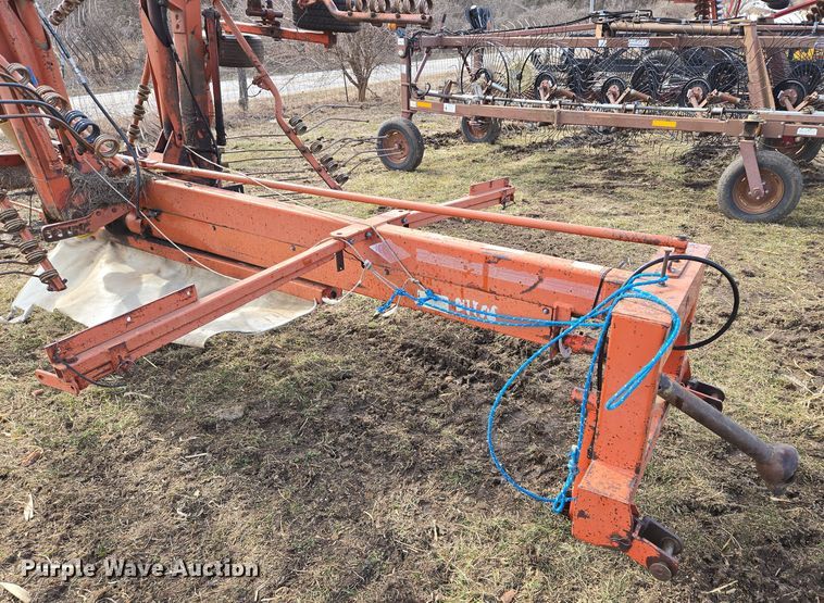image for item EQ6711 1994 Kuhn  GA7301 rotary hay rake
