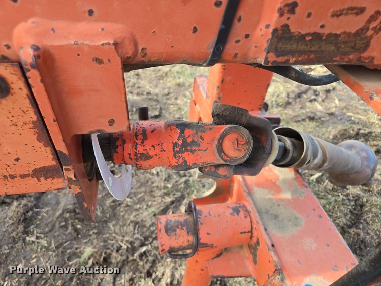 image for item EQ6711 1994 Kuhn  GA7301 rotary hay rake