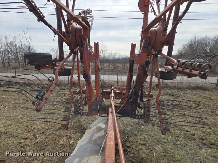 image for item EQ6711 1994 Kuhn  GA7301 rotary hay rake