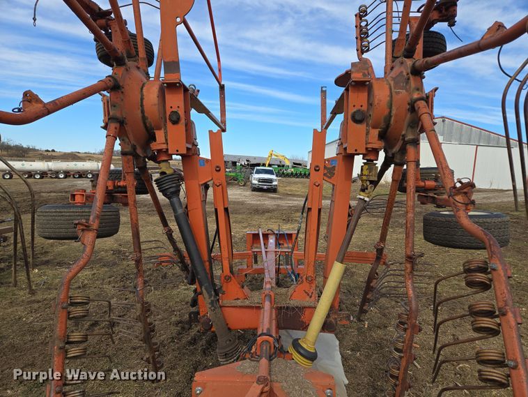 image for item EQ6711 1994 Kuhn  GA7301 rotary hay rake