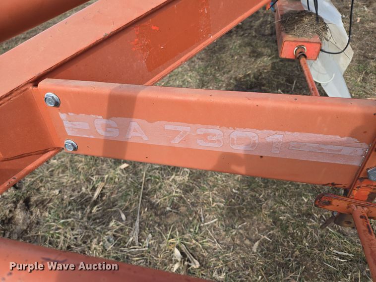 image for item EQ6711 1994 Kuhn  GA7301 rotary hay rake