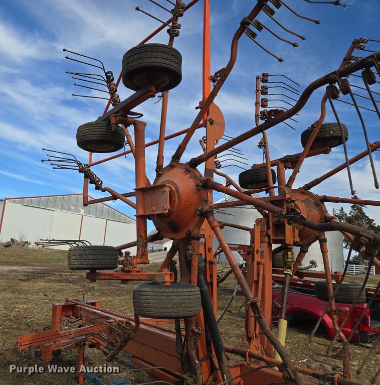 image for item EQ6711 1994 Kuhn  GA7301 rotary hay rake