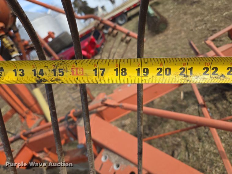 image for item EQ6711 1994 Kuhn  GA7301 rotary hay rake