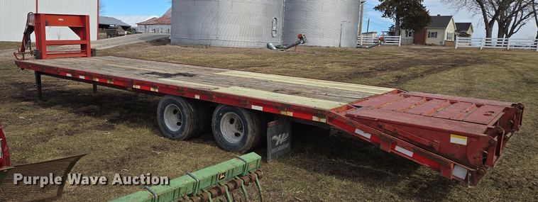 image for item EQ6714 2008 Hillsboro  700 equipment trailer