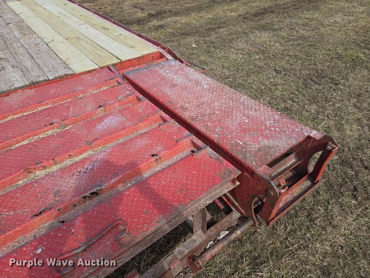 image for item EQ6714 2008 Hillsboro  700 equipment trailer