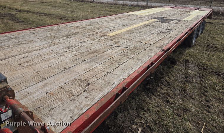 image for item EQ6714 2008 Hillsboro  700 equipment trailer