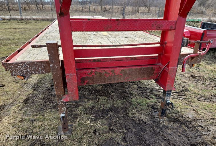 image for item EQ6714 2008 Hillsboro  700 equipment trailer