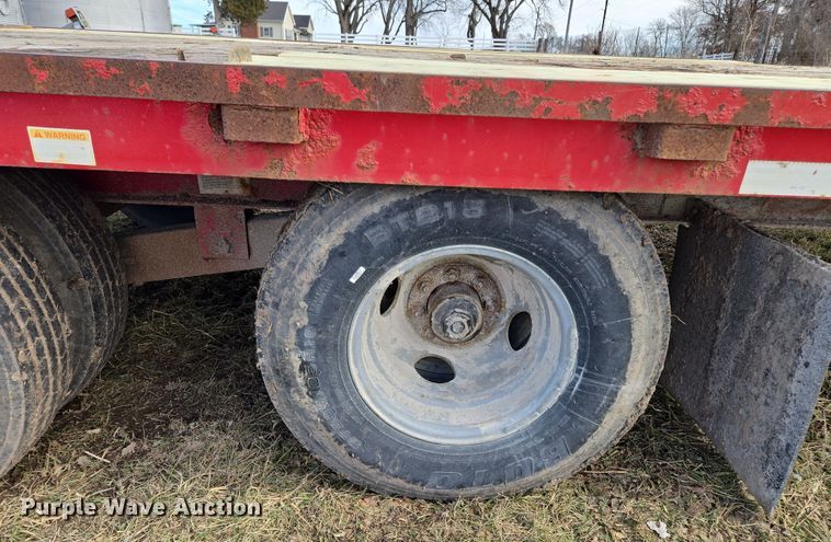 image for item EQ6714 2008 Hillsboro  700 equipment trailer