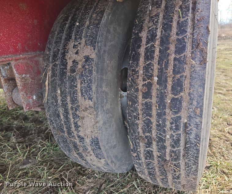 image for item EQ6714 2008 Hillsboro  700 equipment trailer