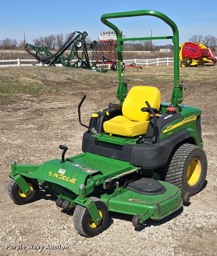 image for item EQ6816 John Deere ZTrak 997 ZTR lawn mower