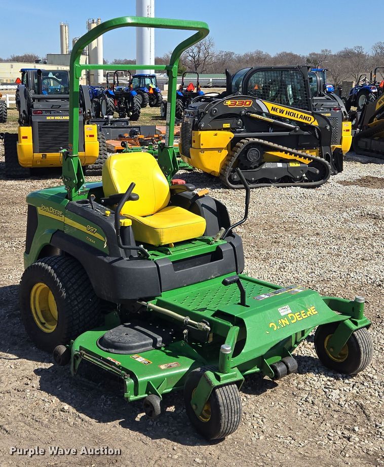 image for item EQ6816 John Deere ZTrak 997 ZTR lawn mower