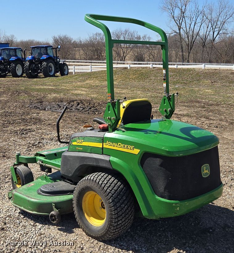 image for item EQ6816 John Deere ZTrak 997 ZTR lawn mower