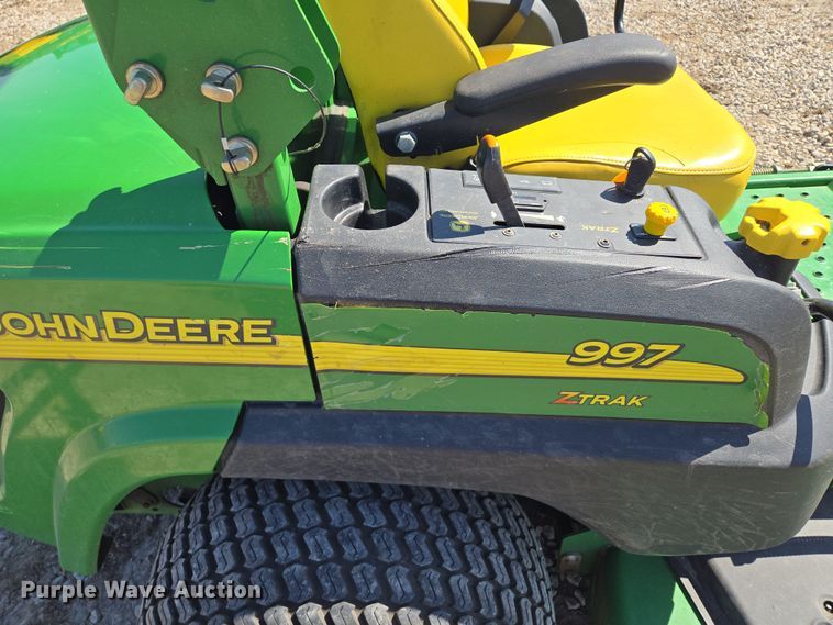 image for item EQ6816 John Deere ZTrak 997 ZTR lawn mower