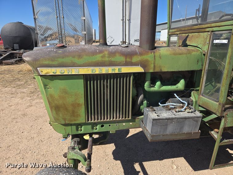 image for item ER8766 1962 John Deere 3010 tractor