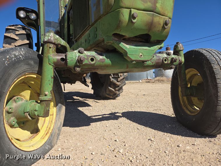 image for item ER8766 1962 John Deere 3010 tractor