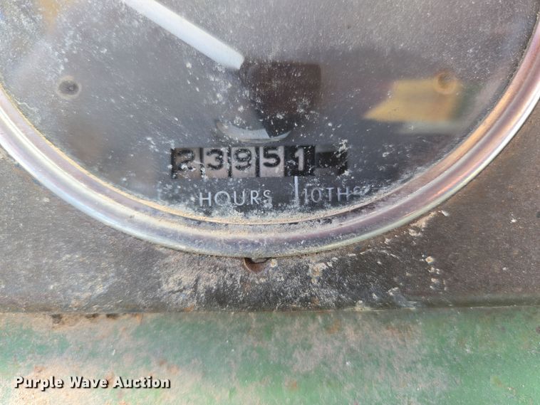 image for item ER8766 1962 John Deere 3010 tractor