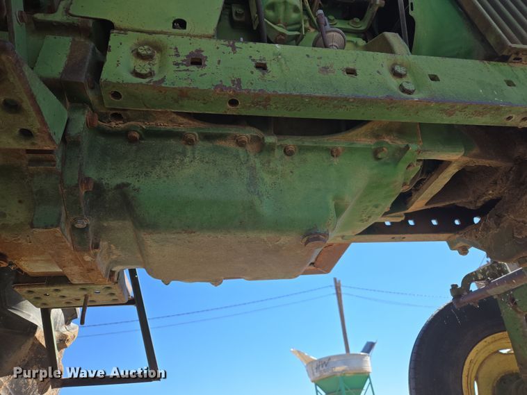 image for item ER8766 1962 John Deere 3010 tractor