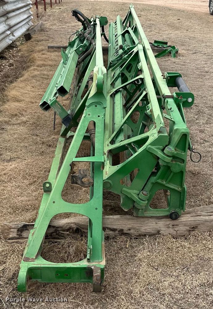image for item ER8809 John Deere R4038 sprayer boom assembly