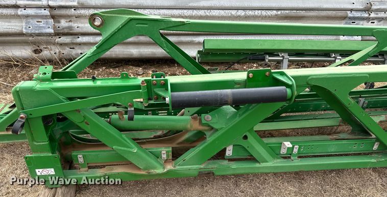 image for item ER8809 John Deere R4038 sprayer boom assembly