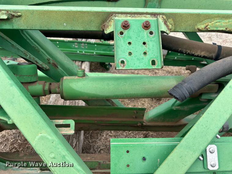 image for item ER8809 John Deere R4038 sprayer boom assembly