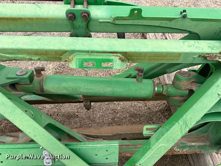 image for item ER8809 John Deere R4038 sprayer boom assembly