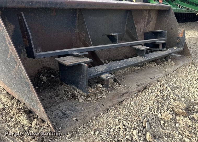 image for item ER8899 Ezee-On 2100 loader