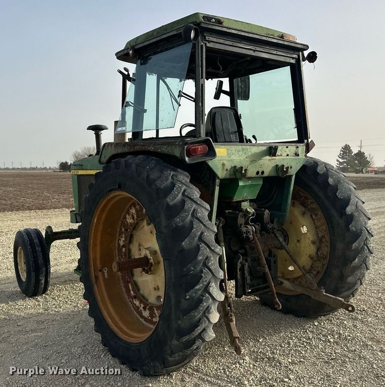 image for item ER8901 1975 John Deere 4230 tractor