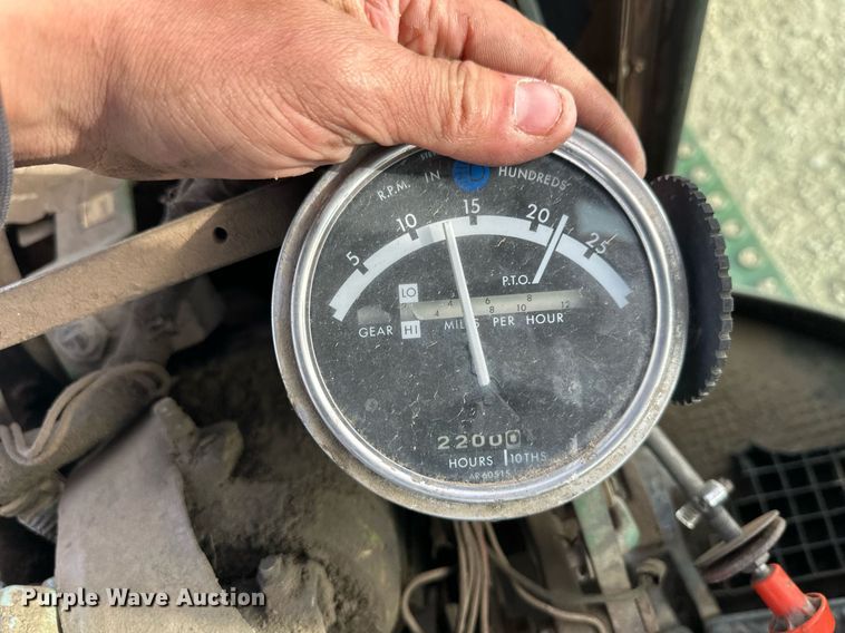 image for item ER8901 1975 John Deere 4230 tractor