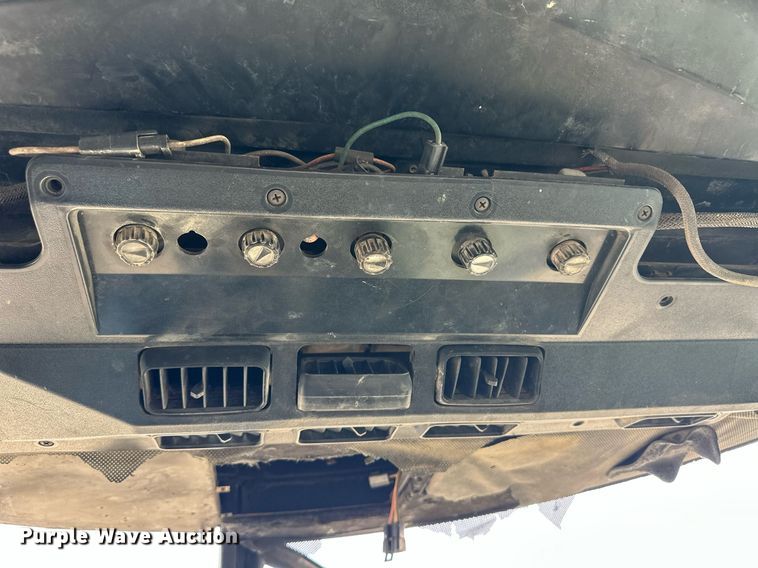 image for item ER8901 1975 John Deere 4230 tractor