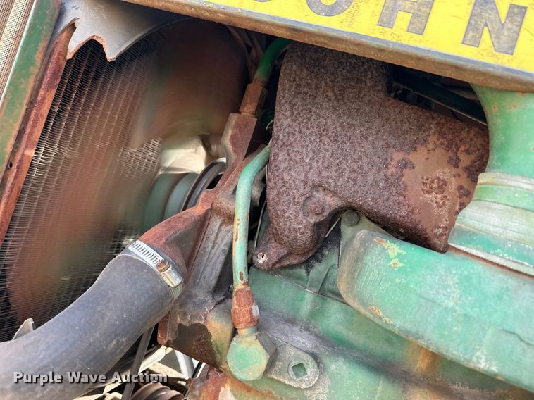 image for item ER8901 1975 John Deere 4230 tractor