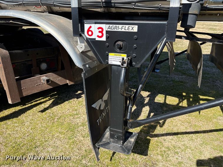 image for item EY9885 2021 Trinity Trailers live bottom trailer