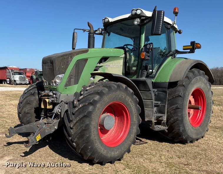 image for item EY9887 2013 Fendt 828 Vario MFWD tractor