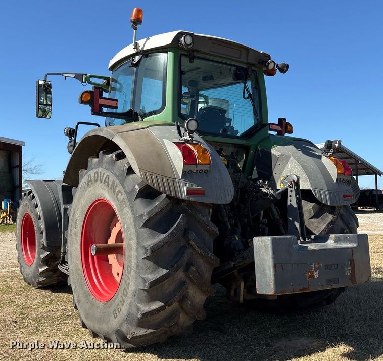 image for item EY9887 2013 Fendt 828 Vario MFWD tractor