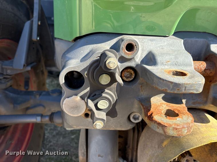 image for item EY9887 2013 Fendt 828 Vario MFWD tractor