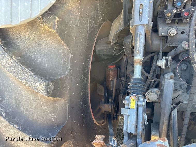 image for item EY9887 2013 Fendt 828 Vario MFWD tractor