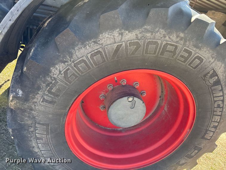 image for item EY9887 2013 Fendt 828 Vario MFWD tractor