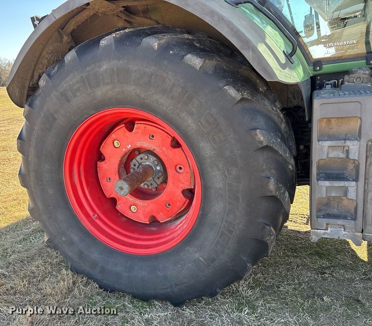 image for item EY9887 2013 Fendt 828 Vario MFWD tractor