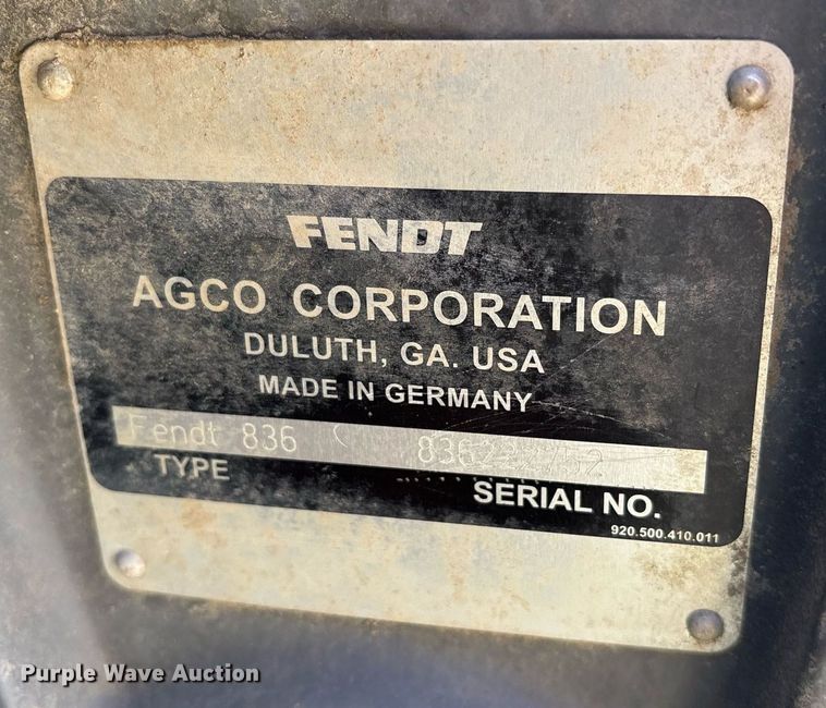 image for item EY9887 2013 Fendt 828 Vario MFWD tractor