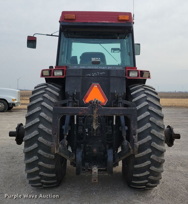 image for item NB9870 1992 Case 7150 Magnum MFWD tractor